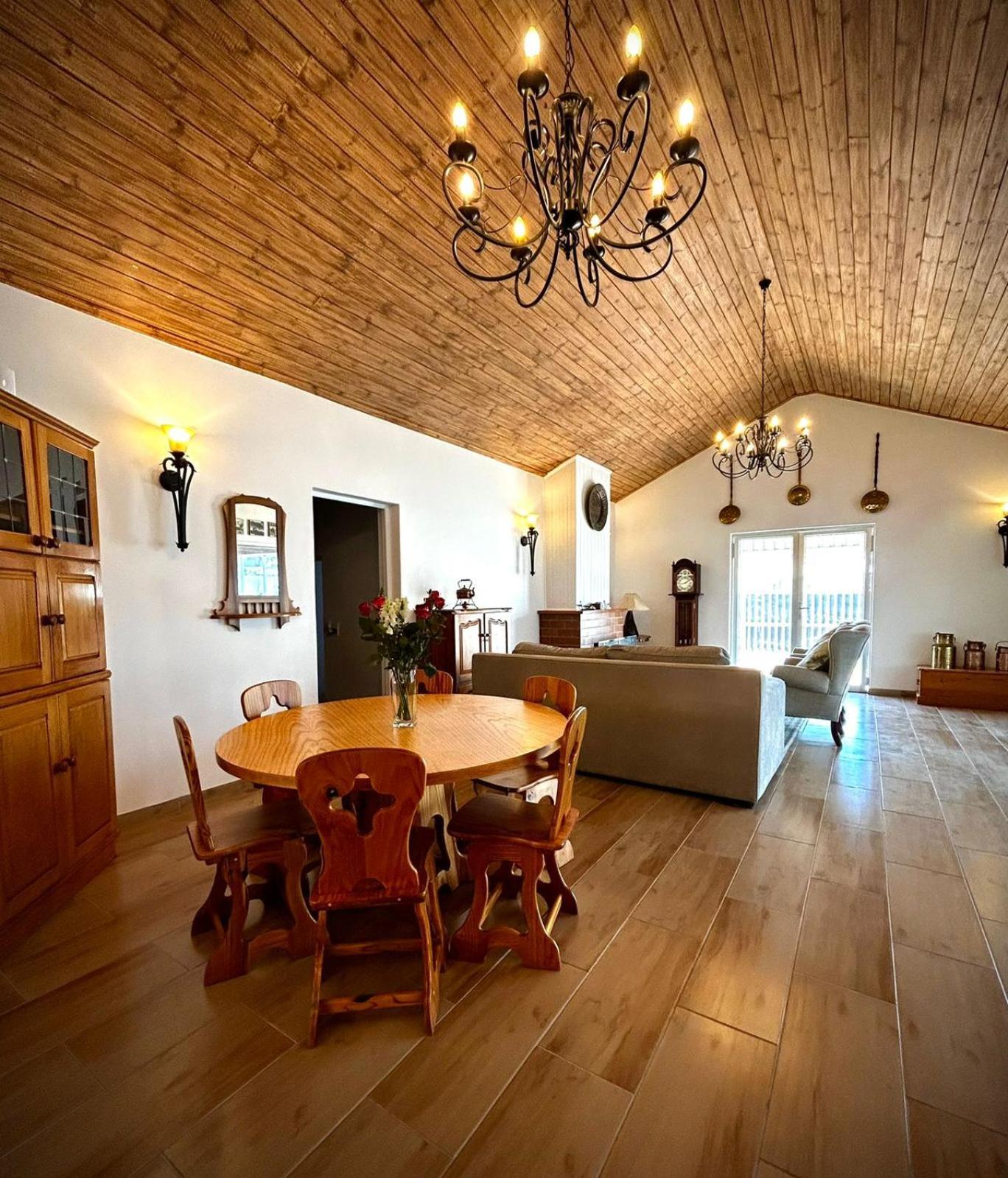 Rosa - Milnerton Homestay *